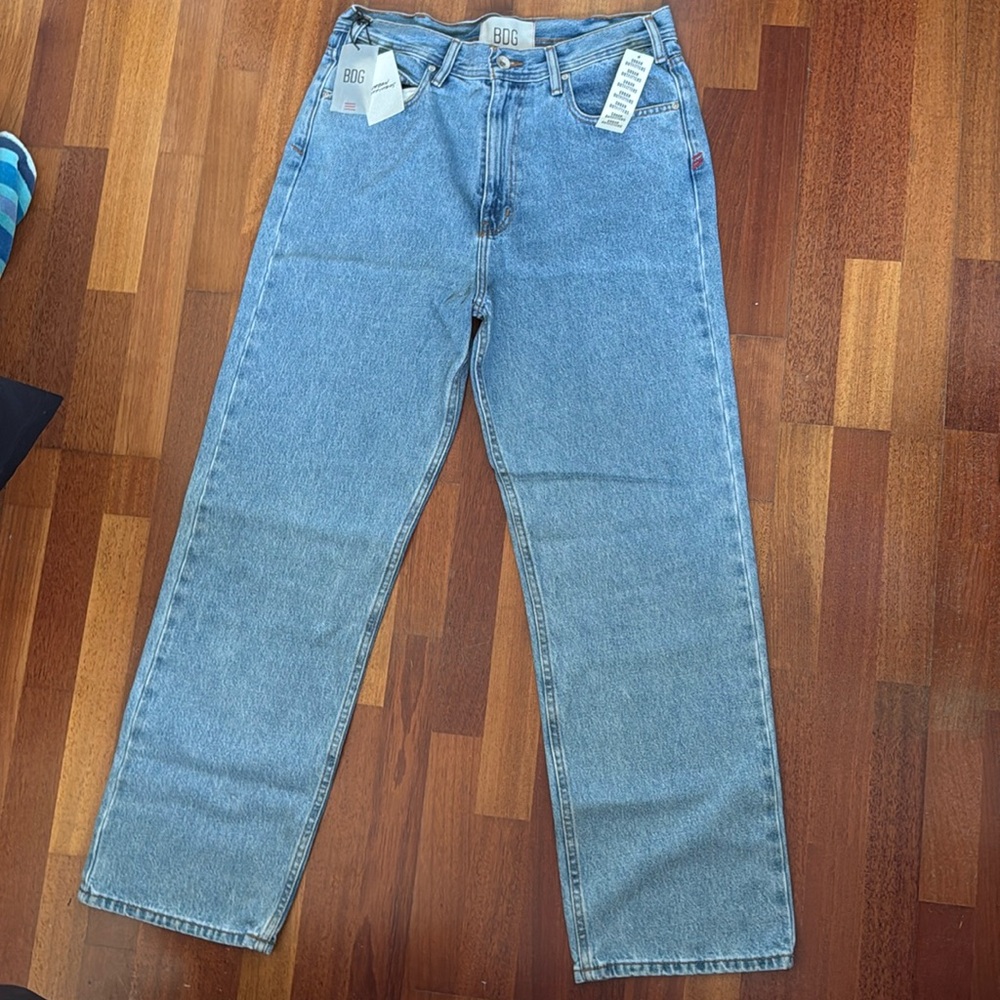 NWT BDG Mens Loose fit straight jean. Size 32W 32L